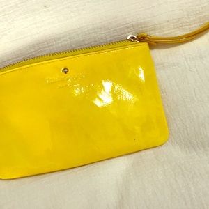 NWOT Yellow kate spade wristlet